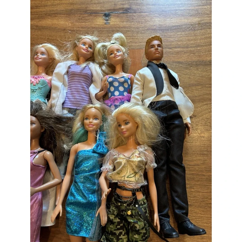 Modern Barbie Doll Lot Of 6 Dressed No Shoes Lot 8/8/5 Used